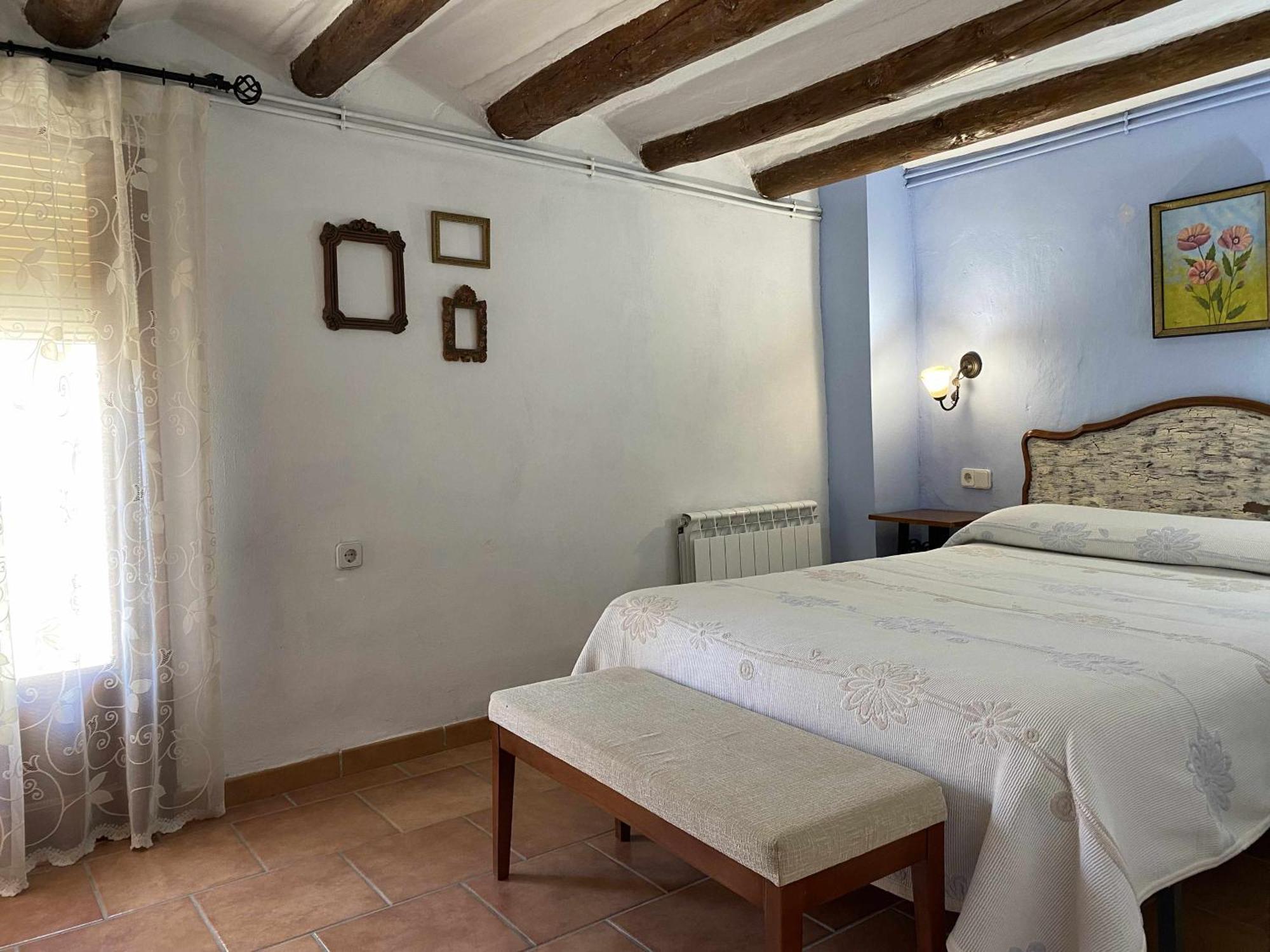 Villa Casa Lola en Beceite rodeados de montañas y ríos Exterior foto